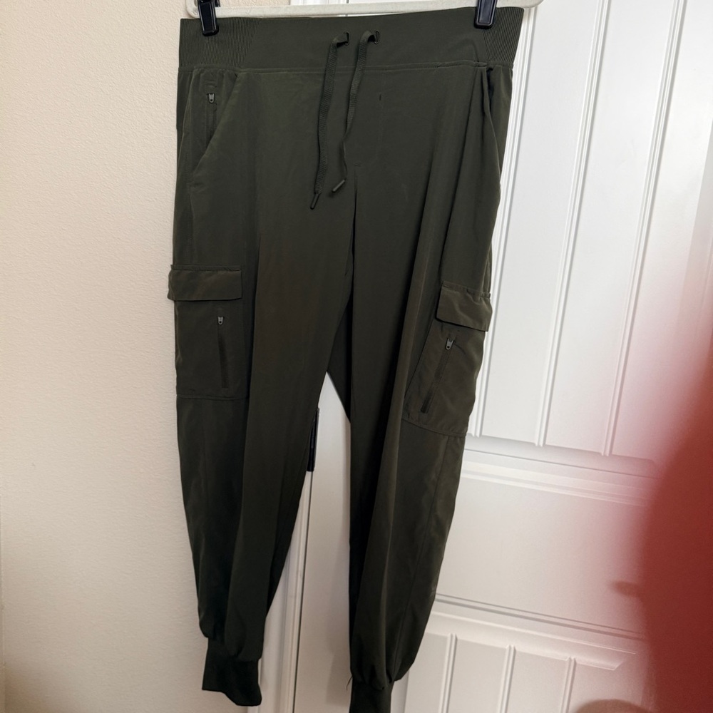 All in Motion Dark Green Cargo Jogger Pants Size Large